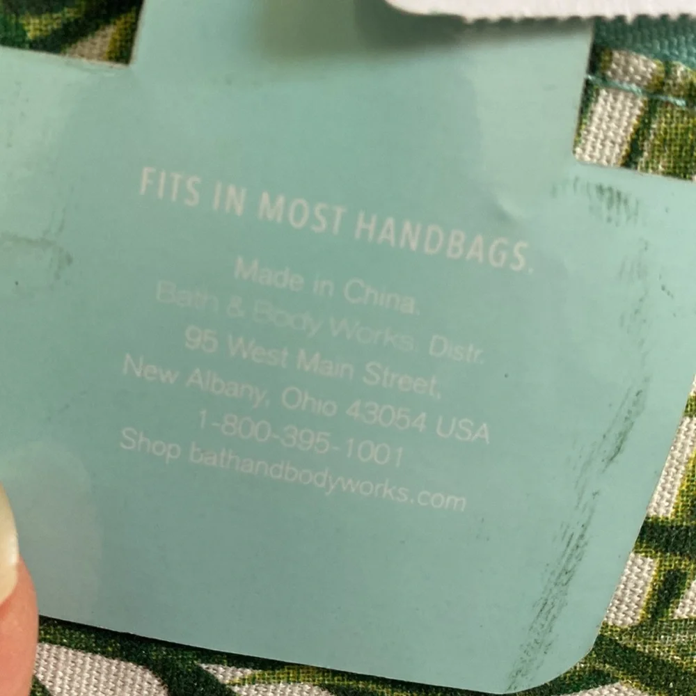 NWT Bath & Body Works Good Vibes Only Tropical Leaf Cosmetic Bag 7.5x4.5